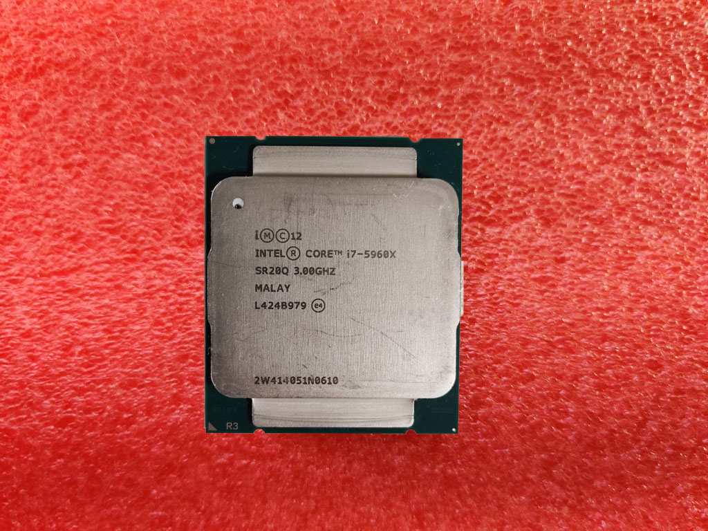 Intel i7-5960X